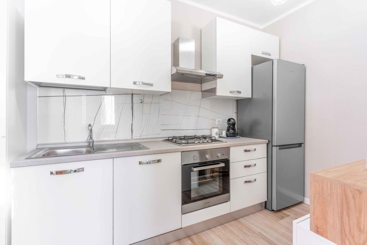 Bo13 -Crescenzago- Bright - Wifi - Elegant Lejlighed Milano Eksteriør billede